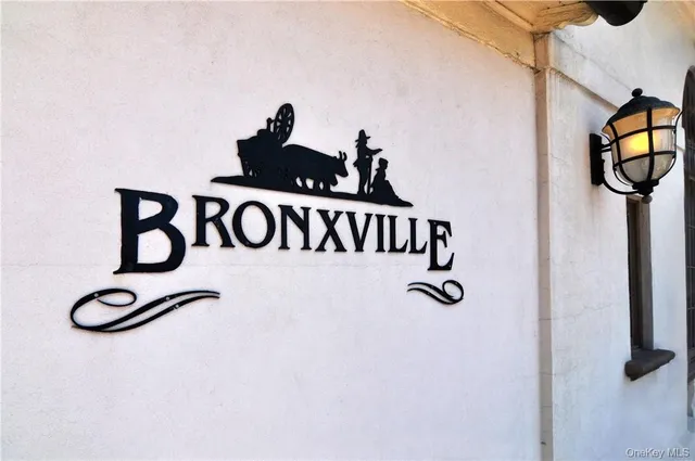 a view of a entryway