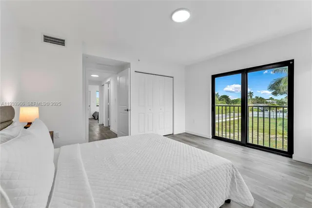 $2,900 | 155 Northwest 160th Street, Unit TH 2, North Miami Beach, FL 33169