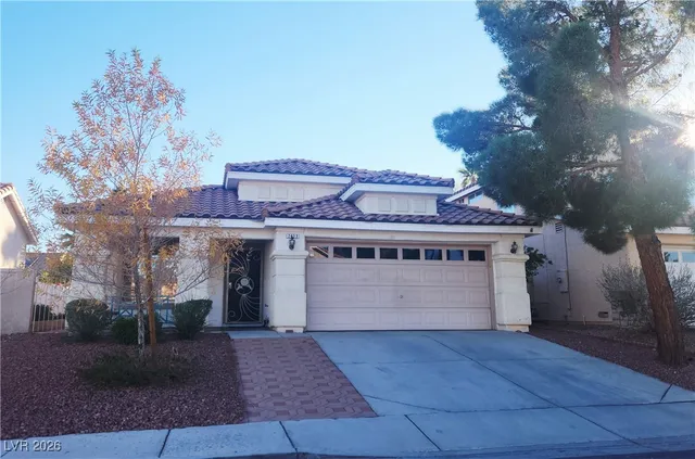 $1,895 | 2453 Avenida Cortes, Henderson, NV 89074