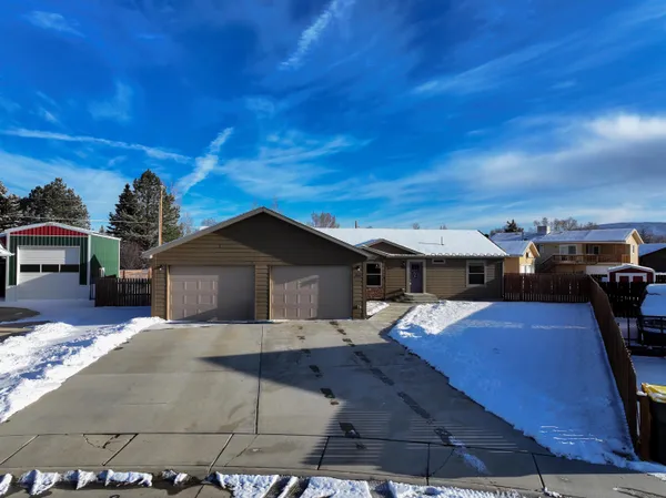 $495,000 | 766 Victory Lane, Lander, WY 82520