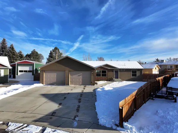 $495,000 | 766 Victory Lane, Lander, WY 82520