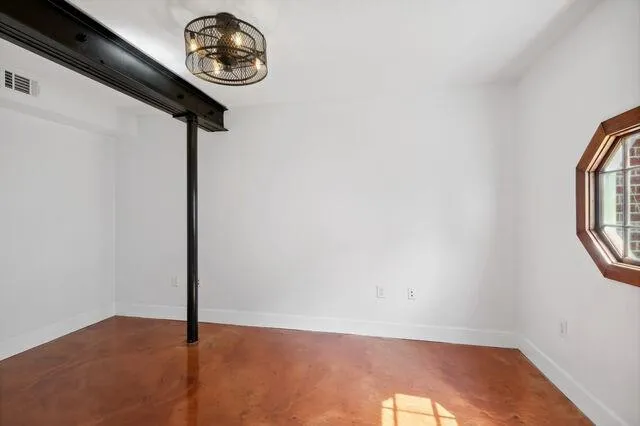 $1,950 | 3001 Nashville Avenue, New Orleans, LA 70125