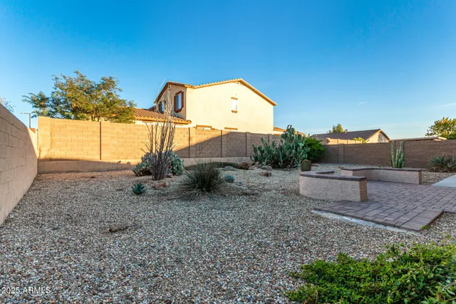 $390,000 | 27103 North 174th Drive, Surprise, AZ 85387