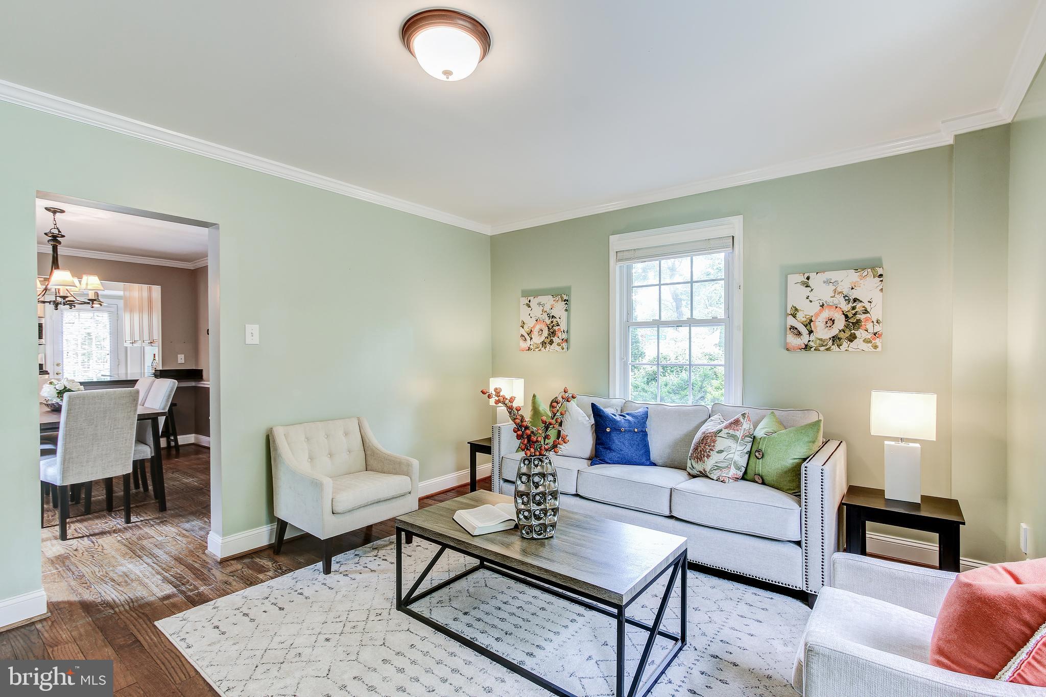 9200 Sudbury Road Silver Spring, MD 20901 - Photo 14 of 34 Cozy family room