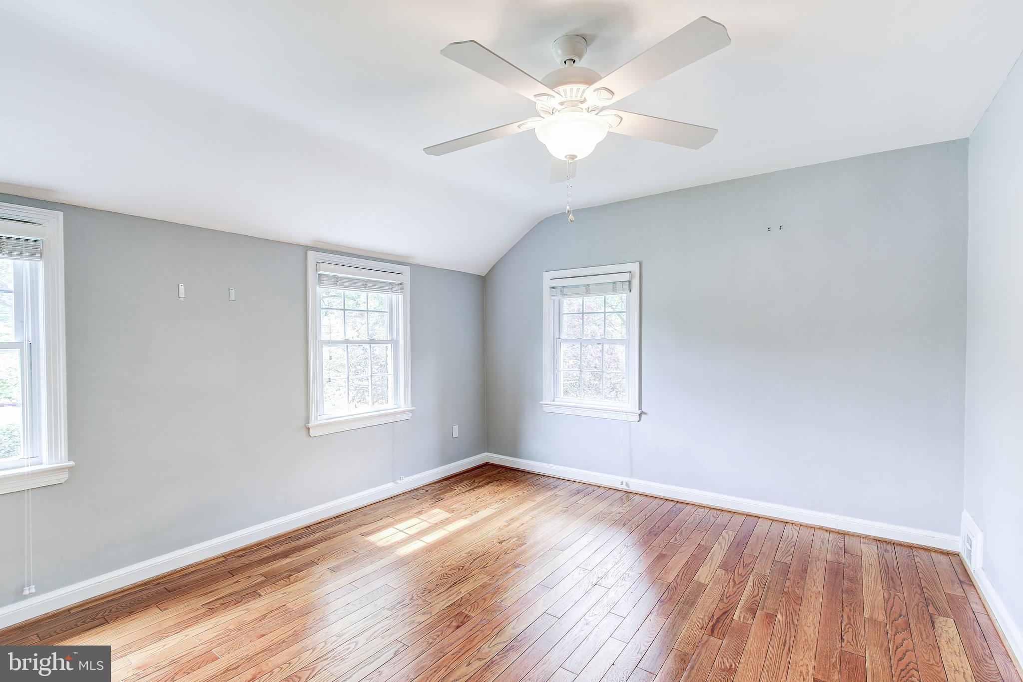 9200 Sudbury Road Silver Spring, MD 20901 - Photo 20 of 34 Bedroom #2 - Spacious with loads of light