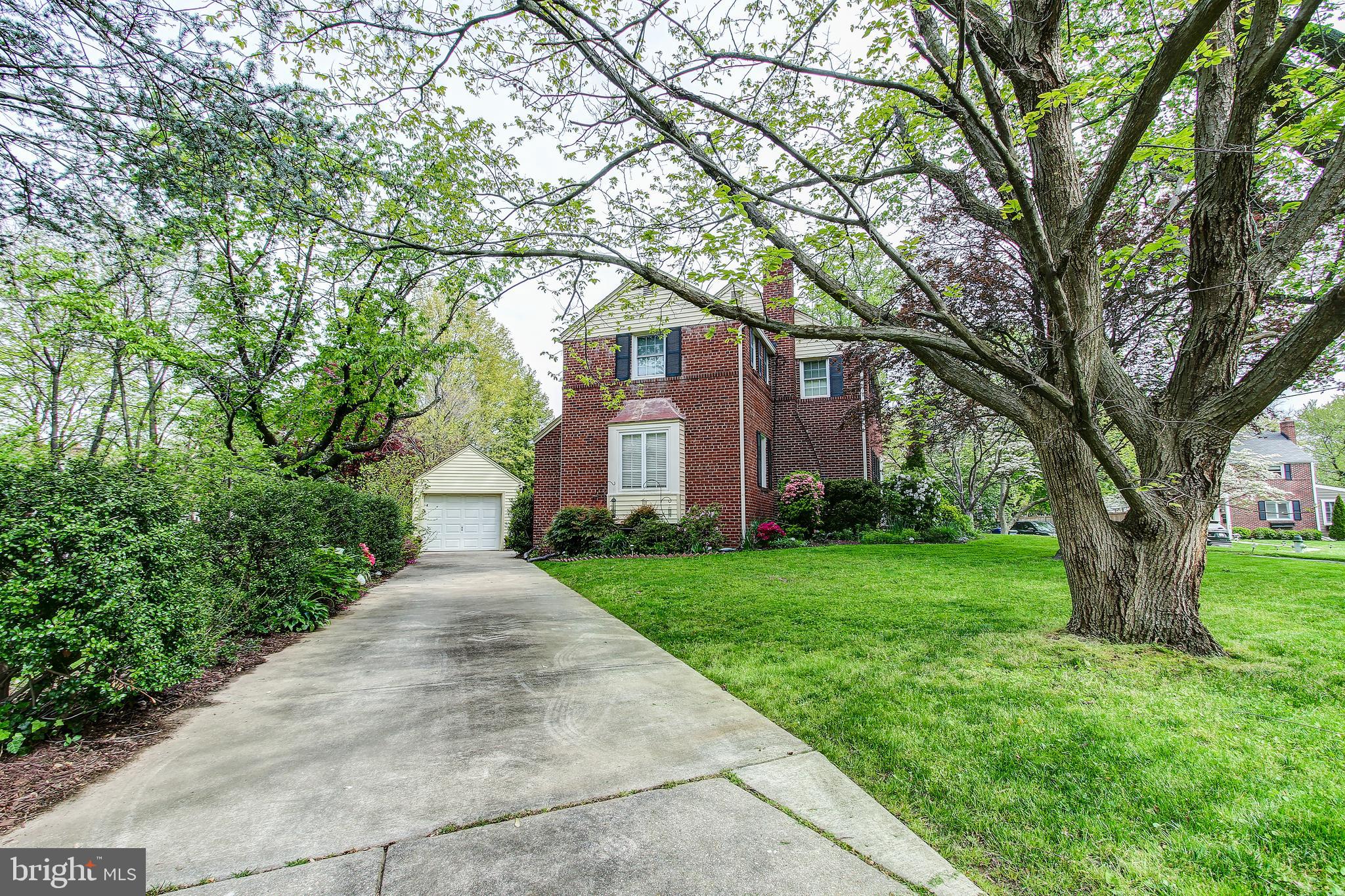 9200 Sudbury Road Silver Spring, MD 20901 - Photo 31 of 34 Long driveway leads to detached garage