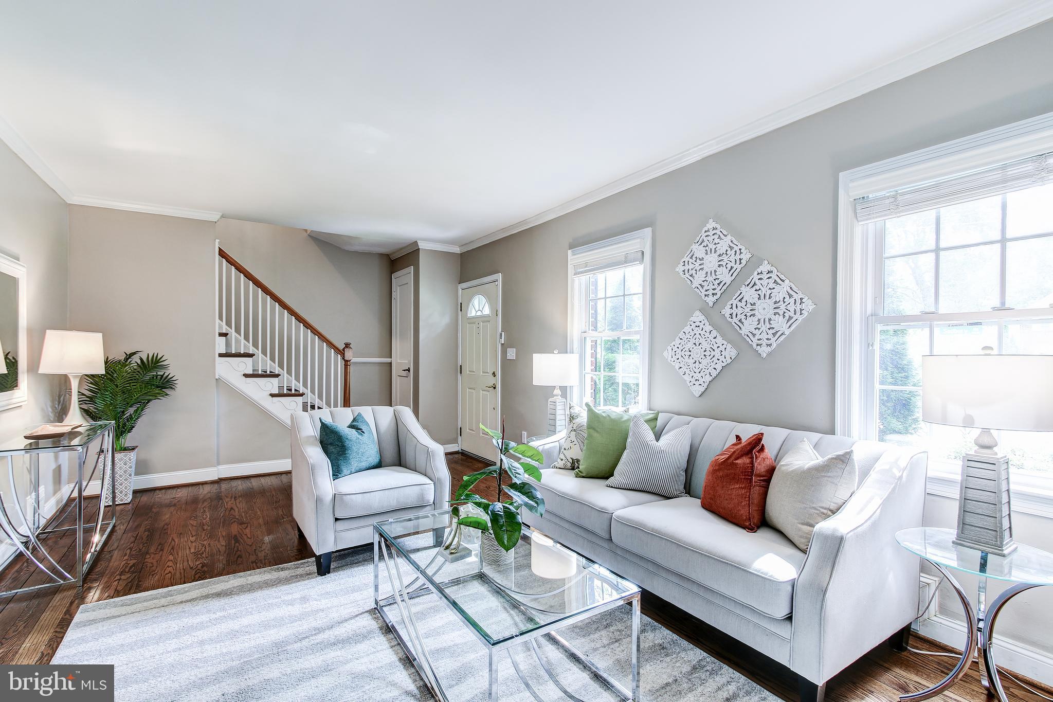 9200 Sudbury Road Silver Spring, MD 20901 - Photo 6 of 34 Light and bright living room.