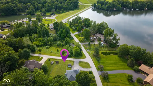 $375,000 | 4231 East Lakeview Drive, Martinsville, IN 46151