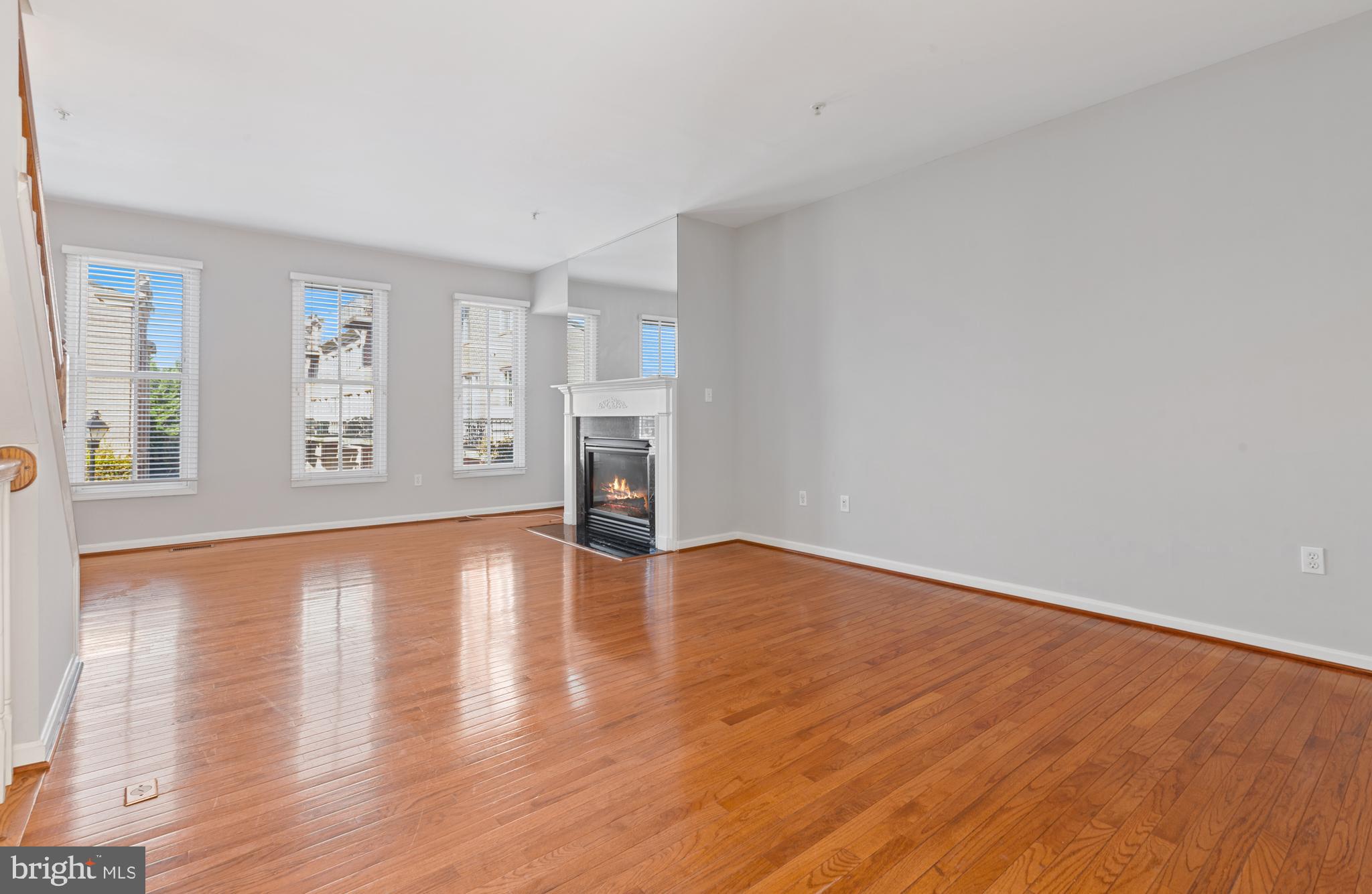 2319 Boston Street, Unit 4 Baltimore, MD 21224 - Photo 9 of 56 Living Room