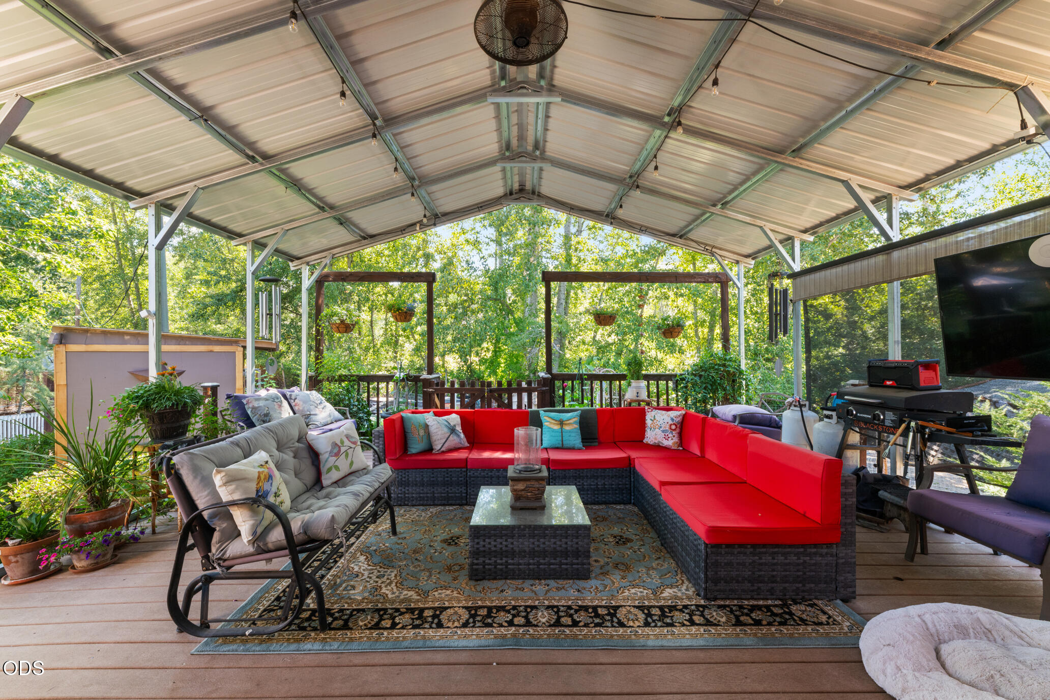 690 Foots Creek Road Gold Hill, OR 97525 - Photo 23 of 45 a view of outdoor seating