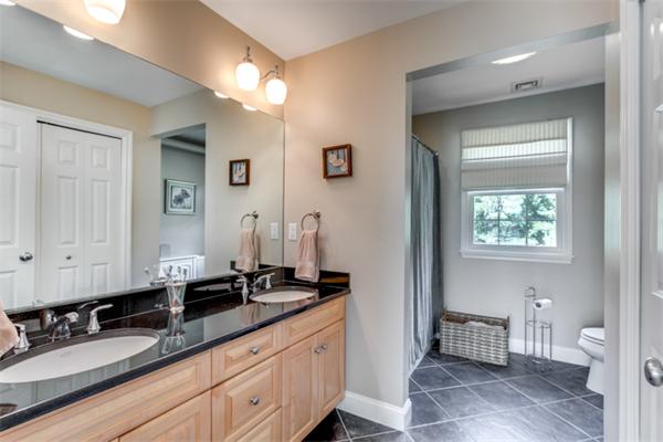 19 Valley Road North Reading, MA 01864 - Photo 22 of 30 Gallery Image 22
