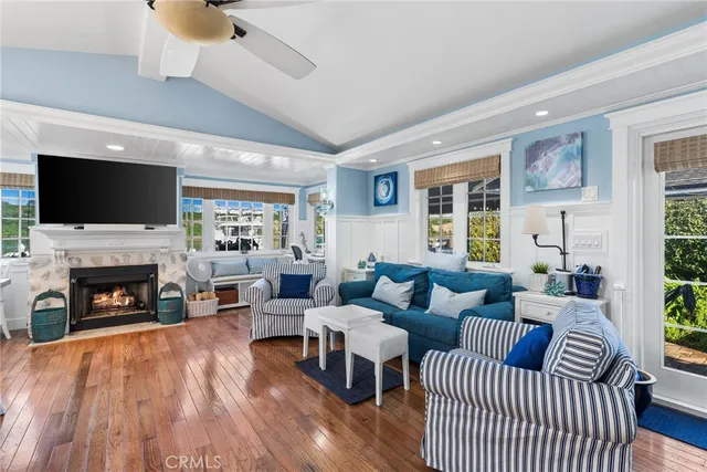 $1,195,000 | 4 Saratoga, Newport Beach, CA 92660