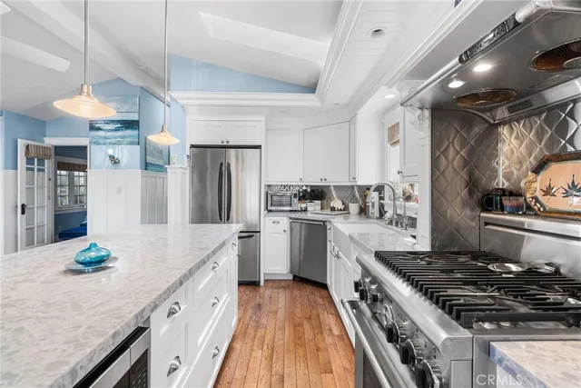 $1,195,000 | 4 Saratoga, Newport Beach, CA 92660