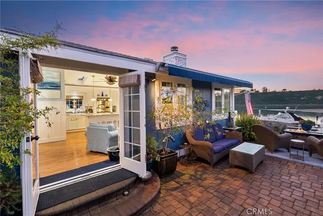 $1,195,000 | 4 Saratoga, Newport Beach, CA 92660