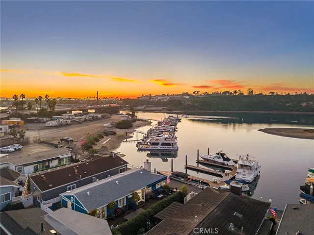 $1,195,000 | 4 Saratoga, Newport Beach, CA 92660