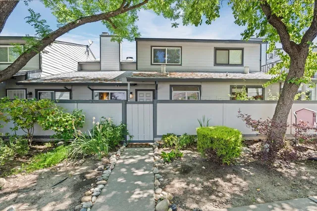 $379,900 | 6342 Slippery Creek Lane, Citrus Heights, CA 95621