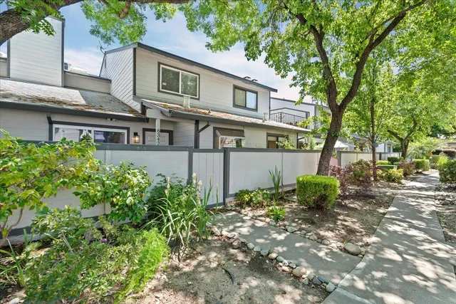 $379,900 | 6342 Slippery Creek Lane, Citrus Heights, CA 95621