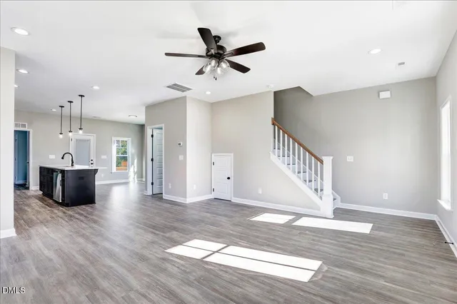 $329,900 | 503 East 1st Street, Princeton, NC 27569