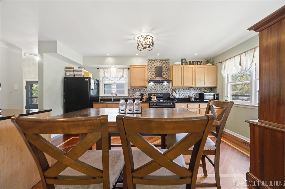 9 Ridge Road Lemont, IL 60439 - Photo 10 of 24