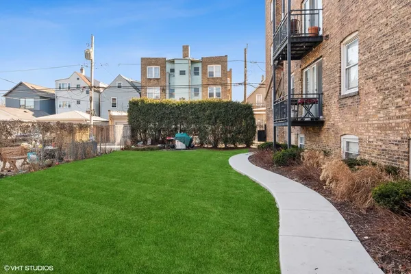 $2,200 | 3429 West Shakespeare Avenue, Unit 3A, Chicago, IL 60647