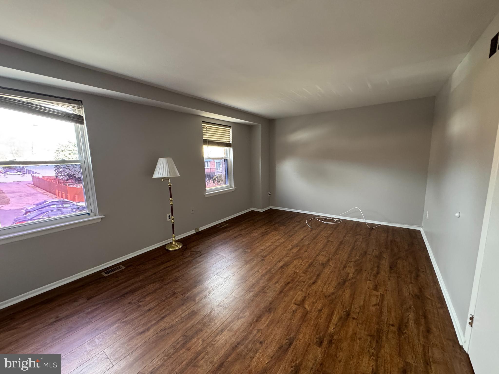 12042 Abby Road Philadelphia, PA 19154 - Photo 5 of 11 Main bedroom additional view