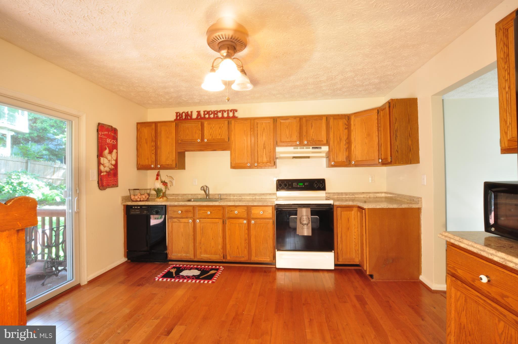 6593 Edgewood Road New Market, MD 21774 - Photo 4 of 19 Beautiful Updated Kitchen w/Deck Access