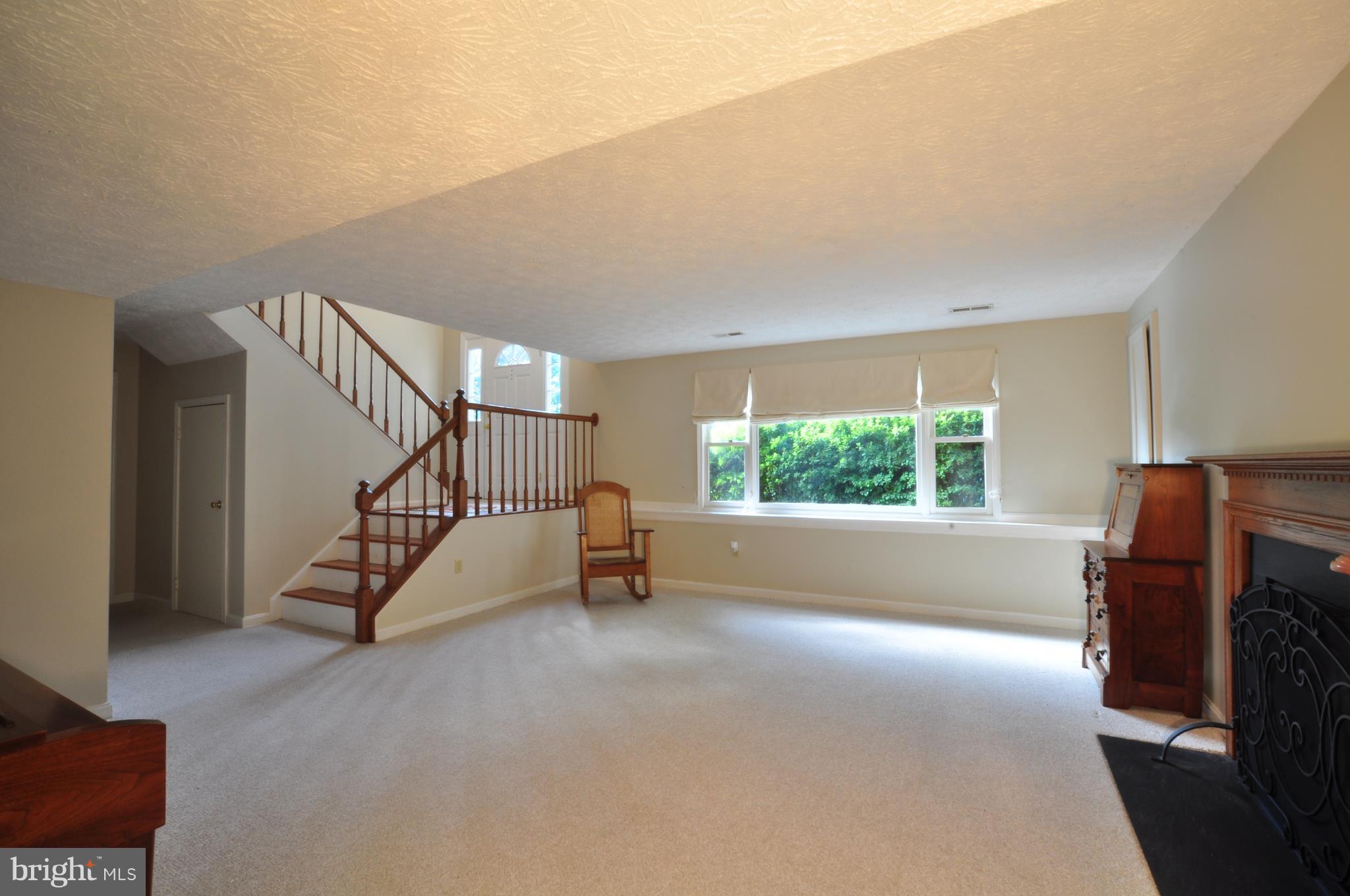 6593 Edgewood Road New Market, MD 21774 - Photo 10 of 19 Roomy Family Room Open to Foyer