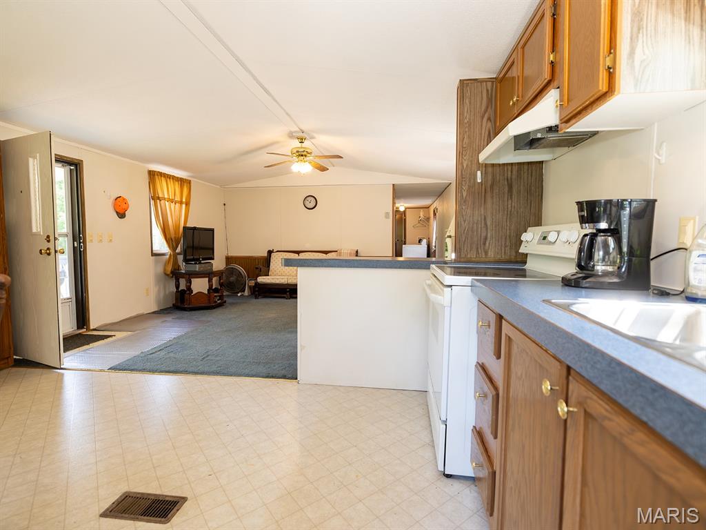 38692 Monroe Road Stoutsville, MO 65283 - Photo 51 of 72 Gallery Image 51