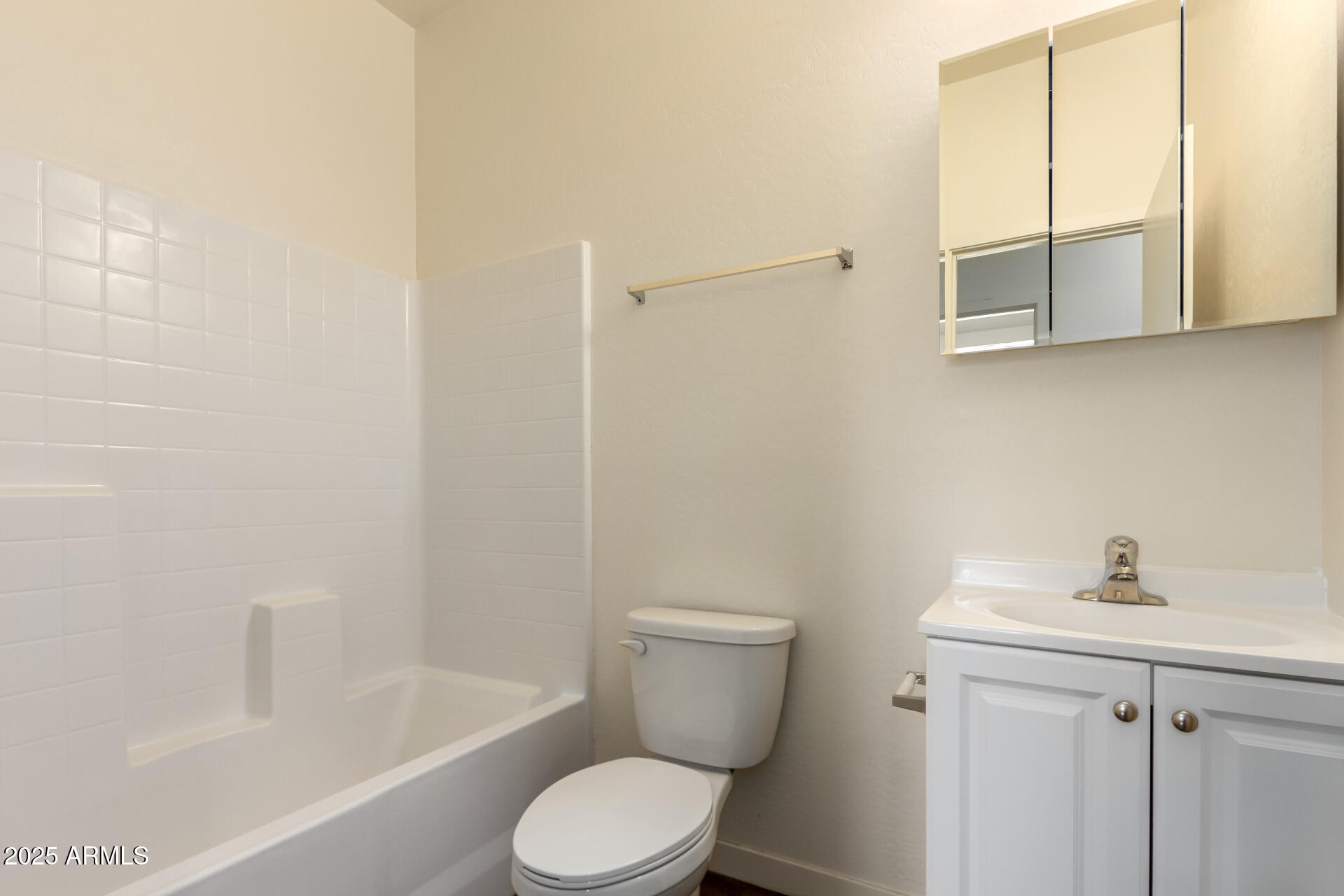 393 West Seagoe Avenue, Unit B Coolidge, AZ 85128 - Photo 15 of 16 Bath2