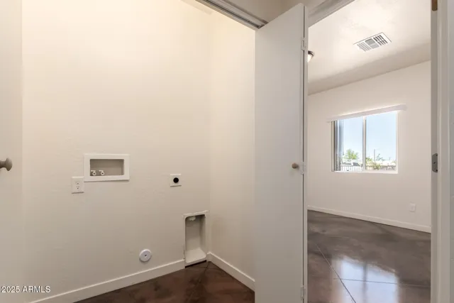 $1,250 | 393 West Seagoe Avenue, Unit B, Coolidge, AZ 85128