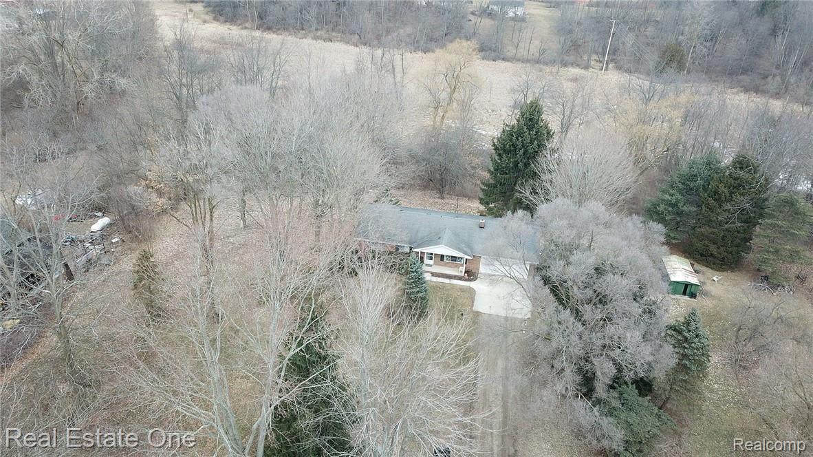 5245 Weller Road Gregory, MI 48137 - Photo 62 of 72 055_61.jpg