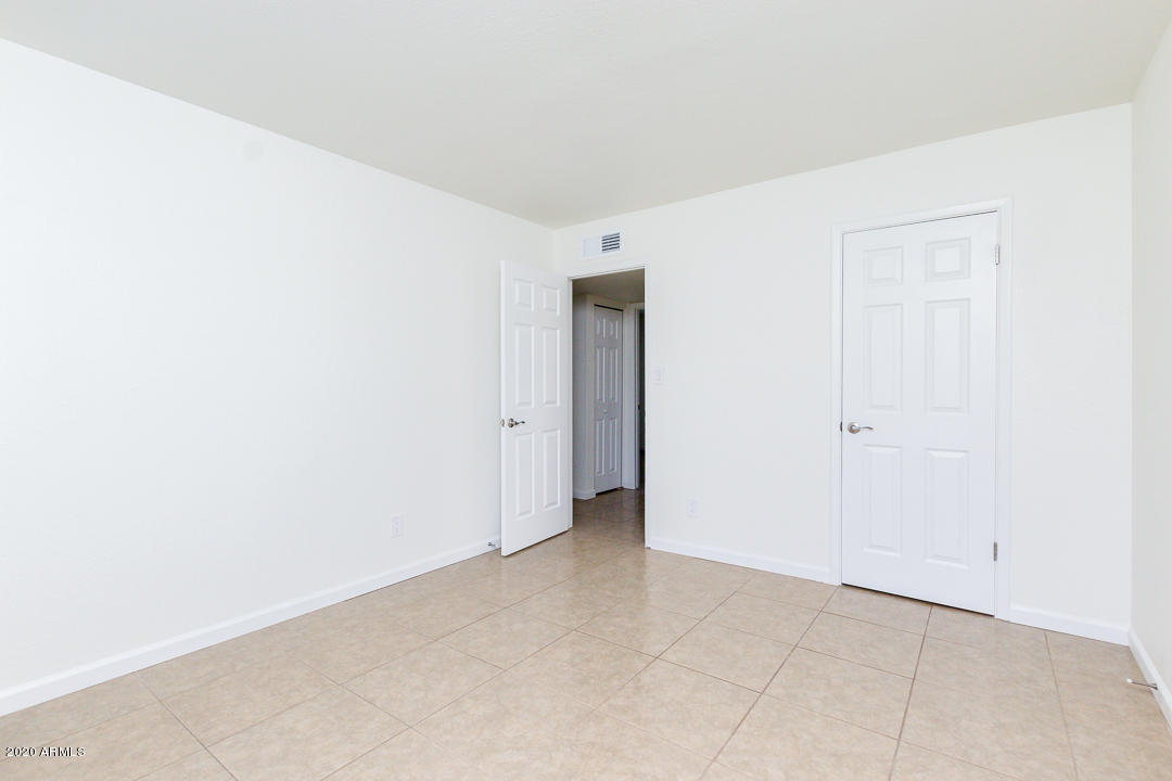 4727 East Darrel Road Phoenix, AZ 85042 - Photo 16 of 27 20-Darrel