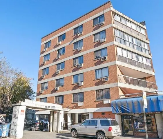 $625,000 | 81-09 41st Avenue, Unit 5B | Elmhurst