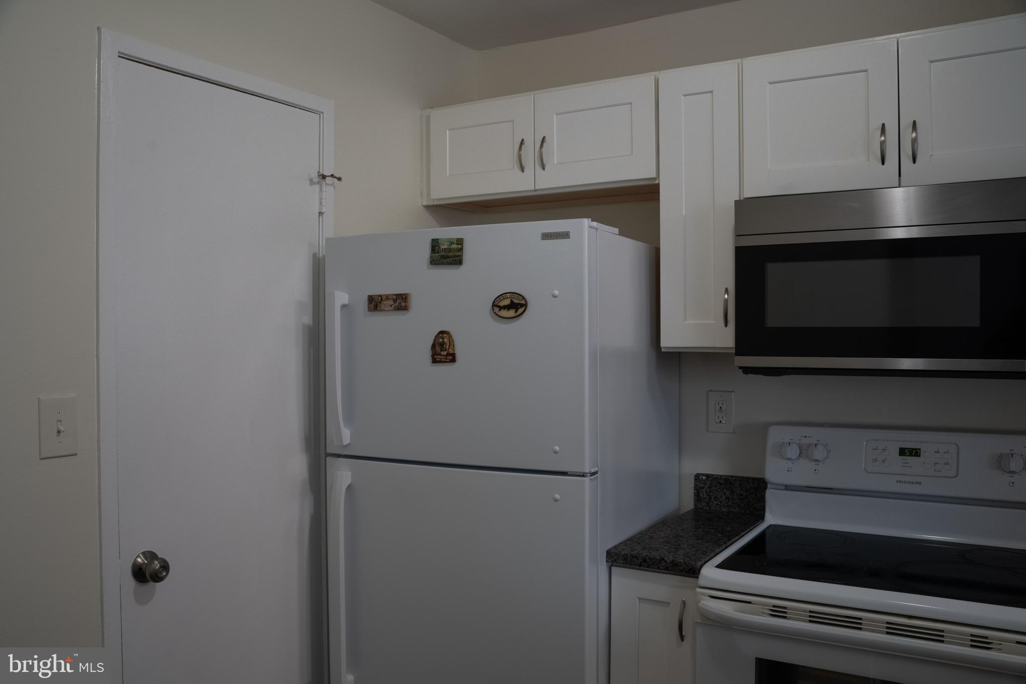 10010 Ridgeline Drive Gaithersburg, MD 20886 - Photo 13 of 68 Kitchen