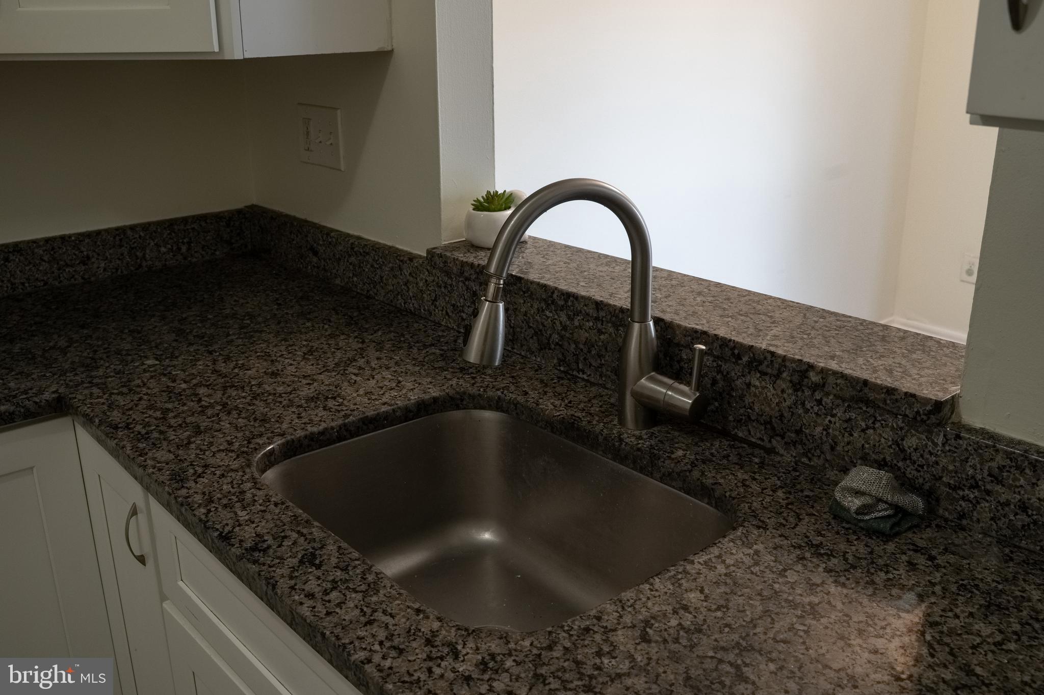 10010 Ridgeline Drive Gaithersburg, MD 20886 - Photo 20 of 68 Kitchen