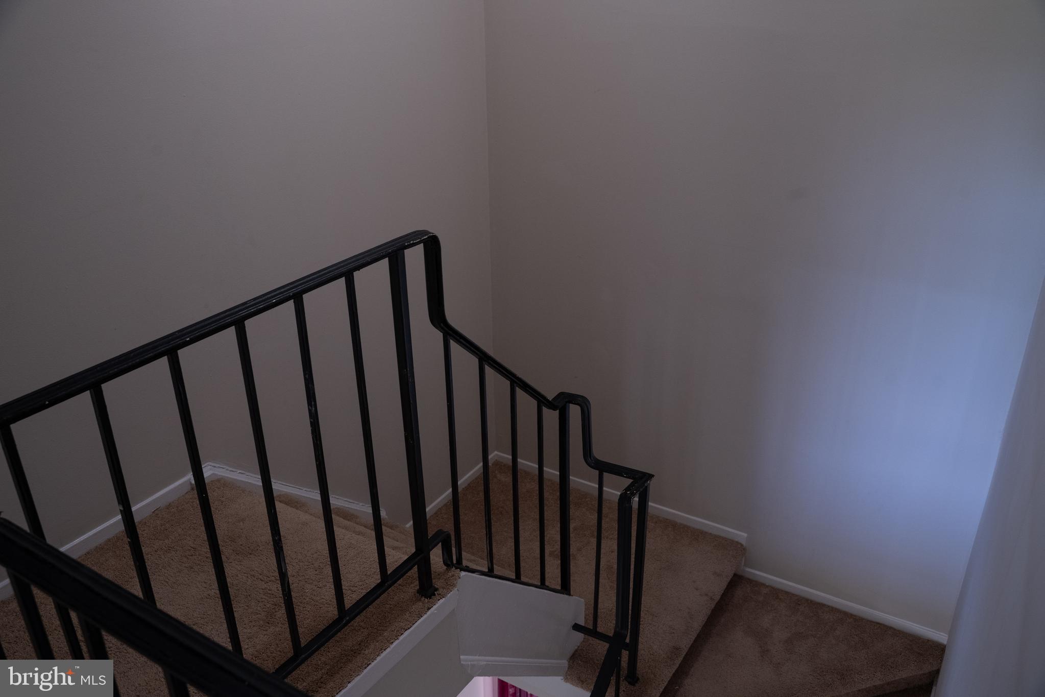 10010 Ridgeline Drive Gaithersburg, MD 20886 - Photo 50 of 68 Stairway
