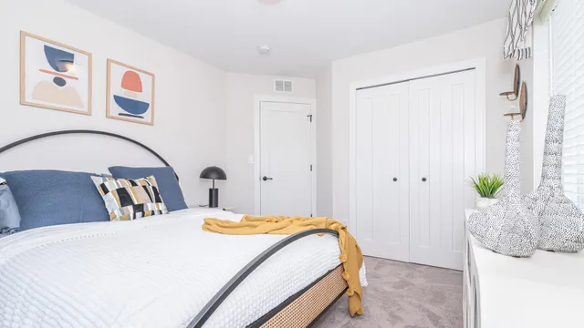 $599,999 | 2783 Bristol Rdg Drive, Unit 40, Ann Arbor, MI 48105