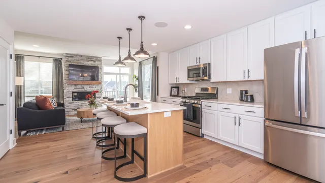 $599,999 | 2783 Bristol Rdg Drive, Unit 40, Ann Arbor, MI 48105