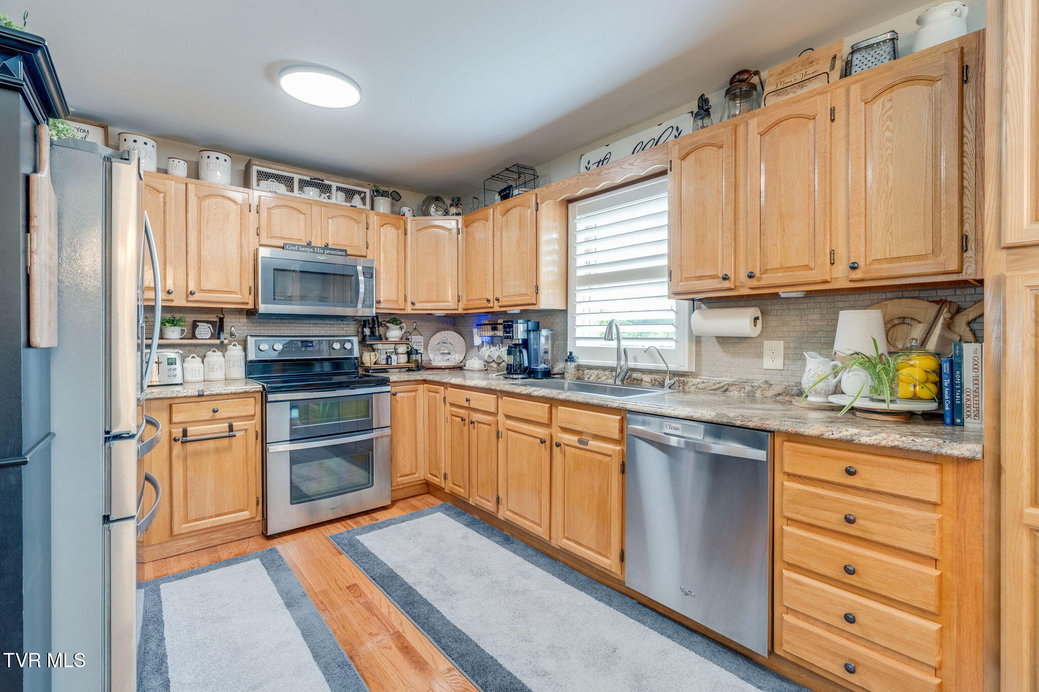69 Pine Ridge Drive Afton, TN 37616 - Photo 11 of 38 011 (23)