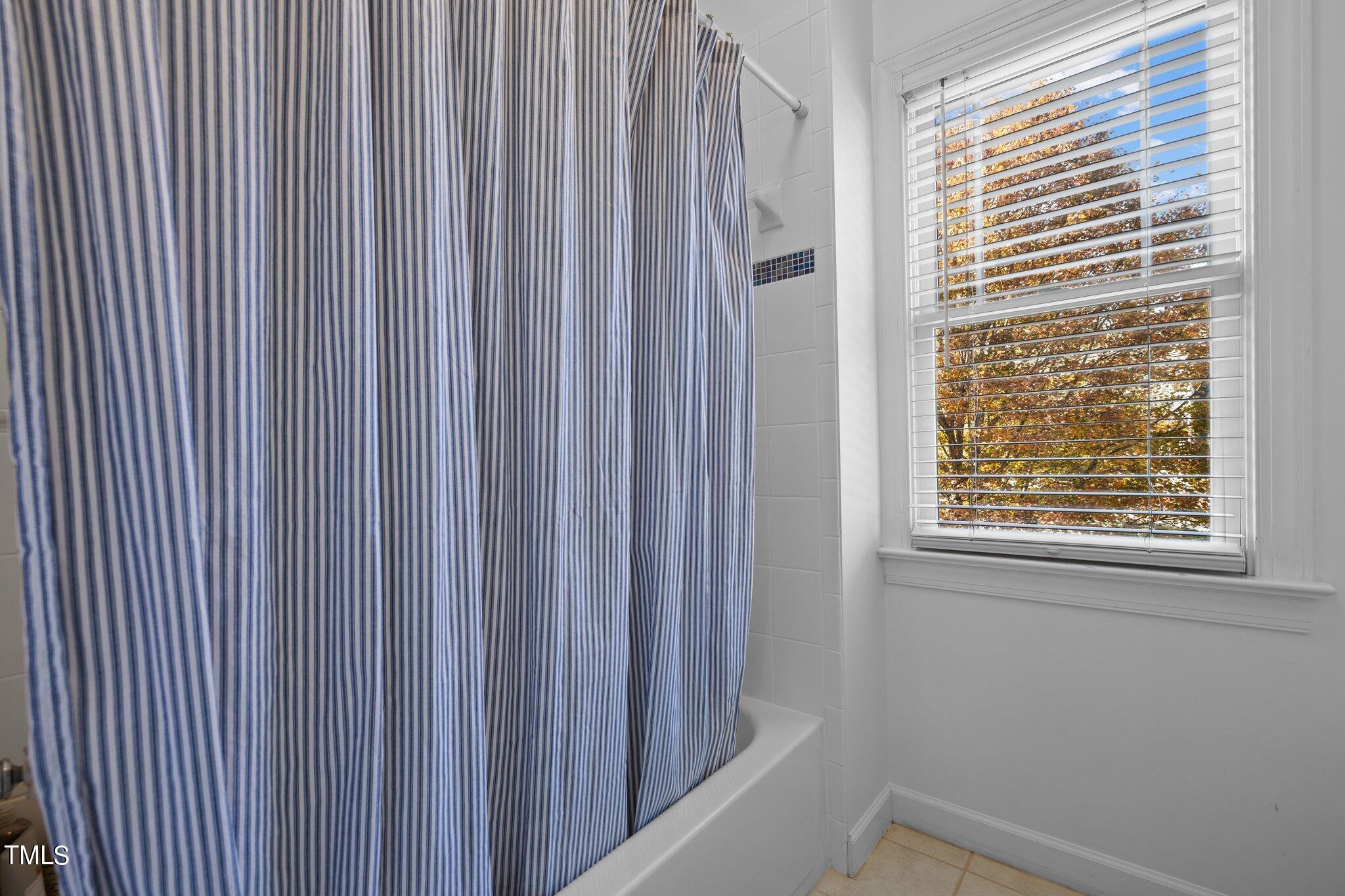 8818 Fidelis Lane Raleigh, NC 27613 - Photo 62 of 78 70-web-or-mls-0S9A5414
