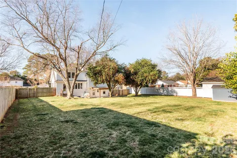 $650,000 | 1933 Bentley Place, Charlotte, NC 28205