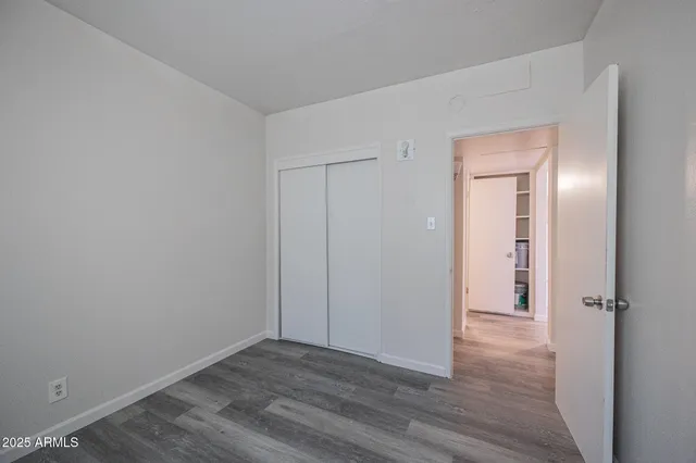 $1,095 | 864 East Chandler Boulevard, Unit 11, Chandler, AZ 85225