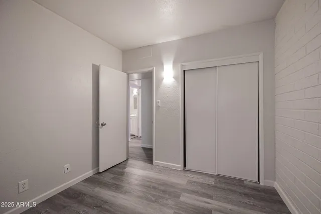 $1,095 | 864 East Chandler Boulevard, Unit 11, Chandler, AZ 85225