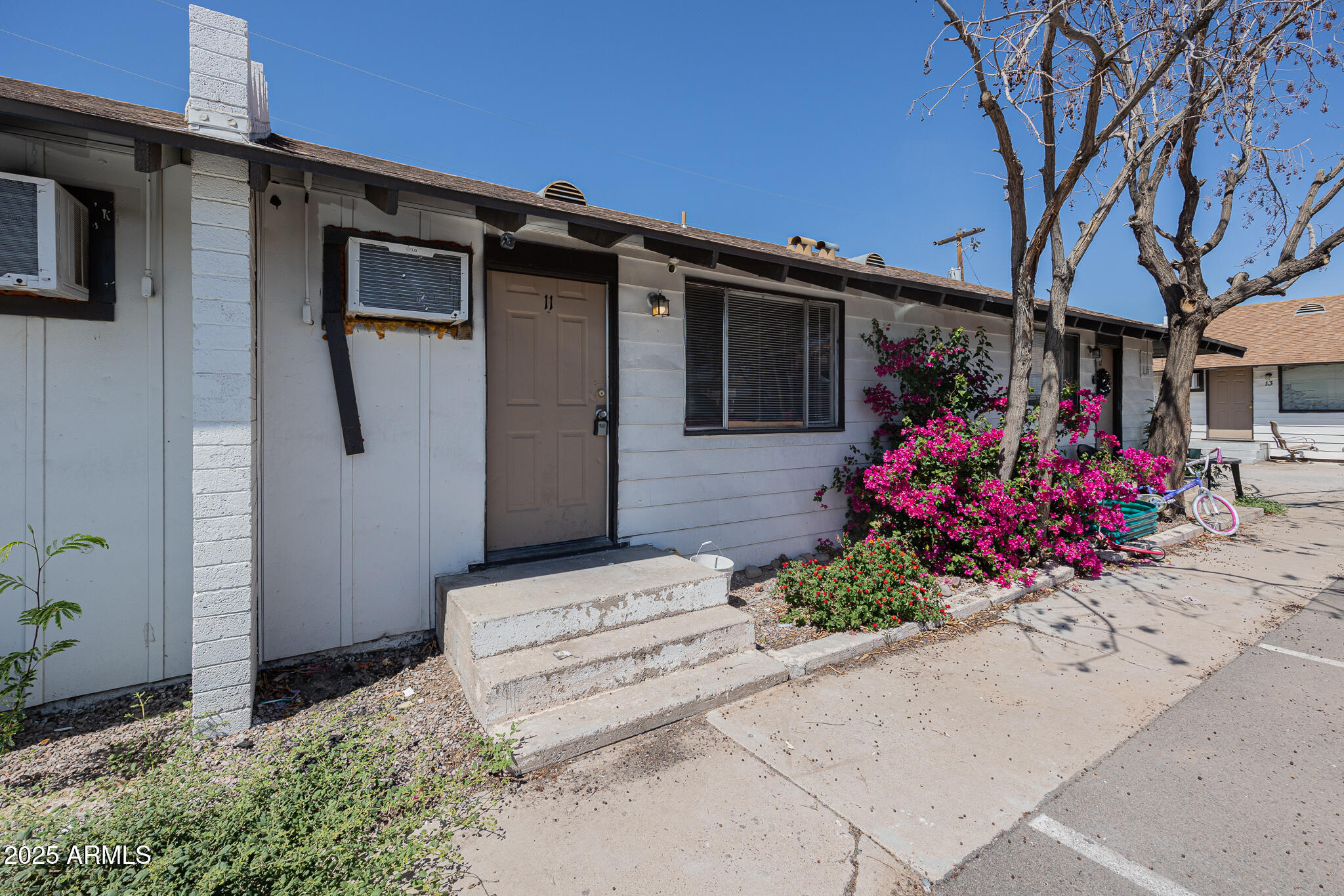 864 East Chandler Boulevard, Unit 11 Chandler, AZ 85225 - Photo 3 of 14 1-3