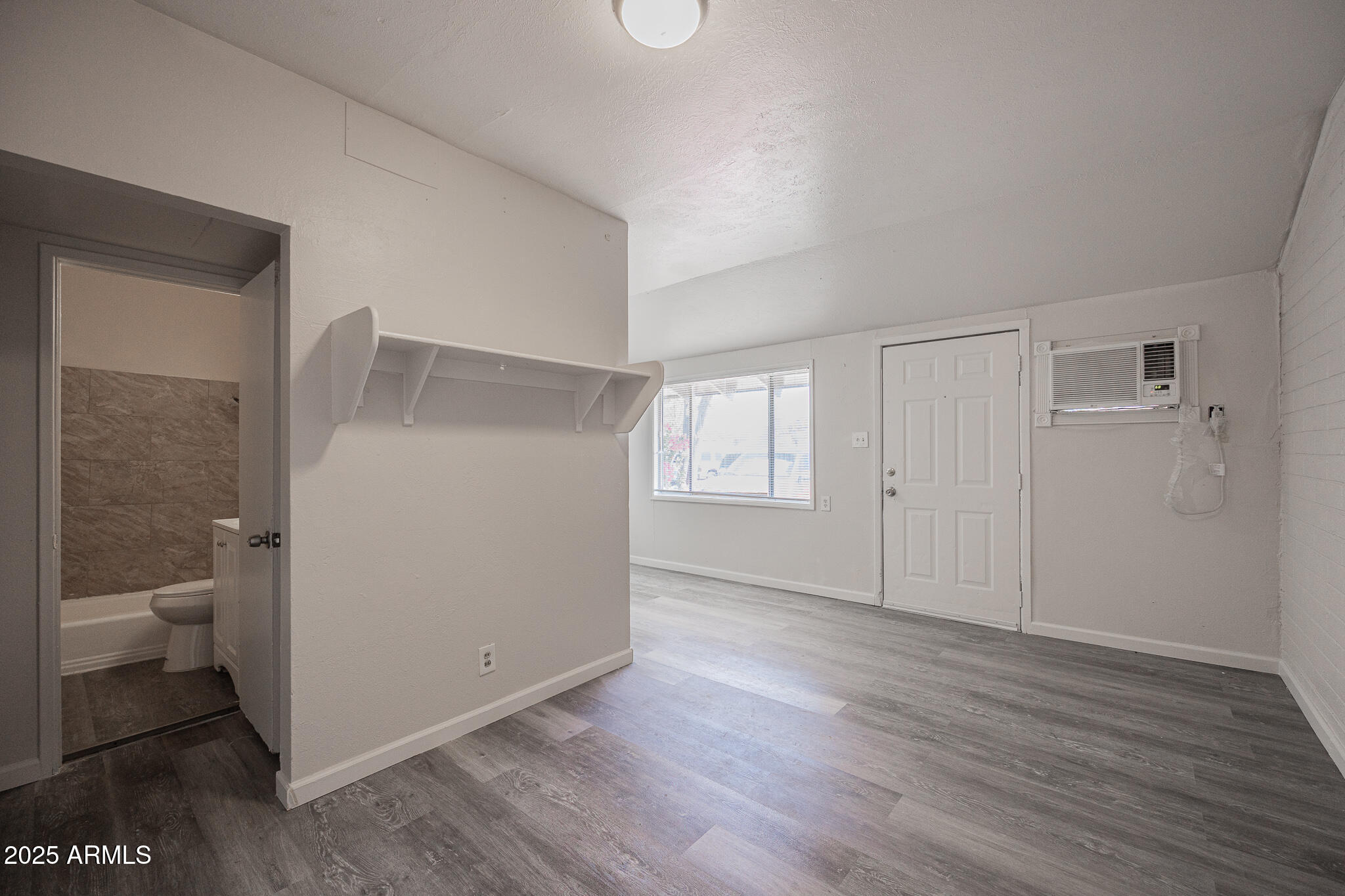 864 East Chandler Boulevard, Unit 11 Chandler, AZ 85225 - Photo 6 of 14 B33A2006