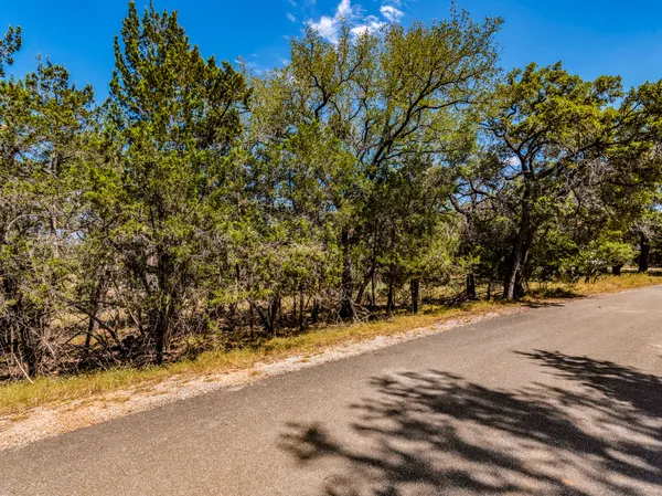 $120,000 | 1303 Robin Trail, Lago Vista, TX 78645