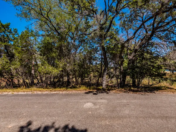 $120,000 | 1303 Robin Trail, Lago Vista, TX 78645