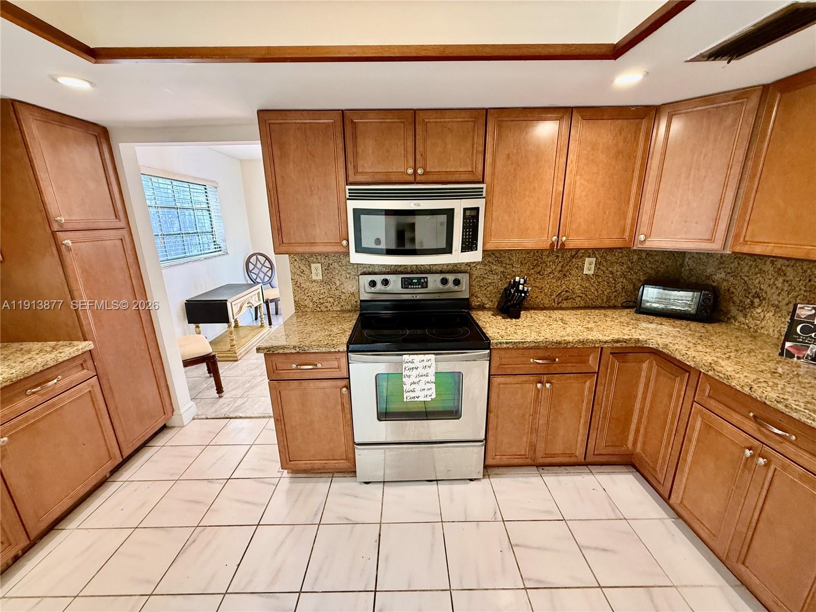 12340 Southwest 95th Terrace Miami, FL 33186 - Photo 6 of 12