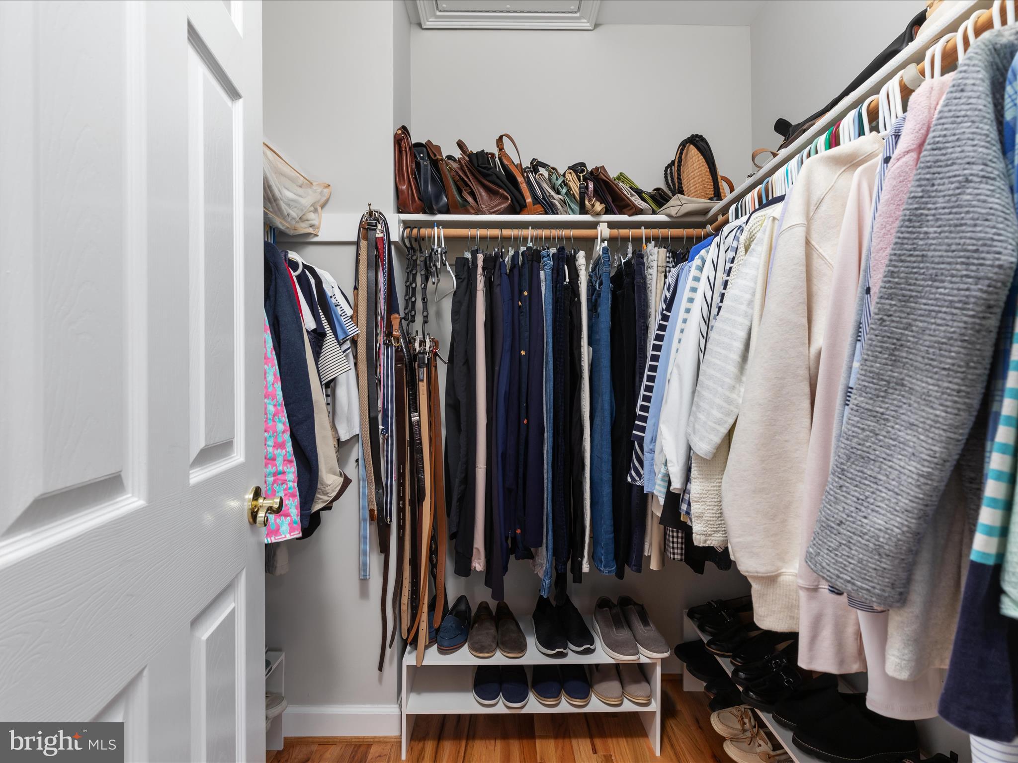 1390 Ingleside Avenue McLean, VA 22101 - Photo 23 of 52 2E6A7888_1390 Ingleside Ave - Absolute Altitude -