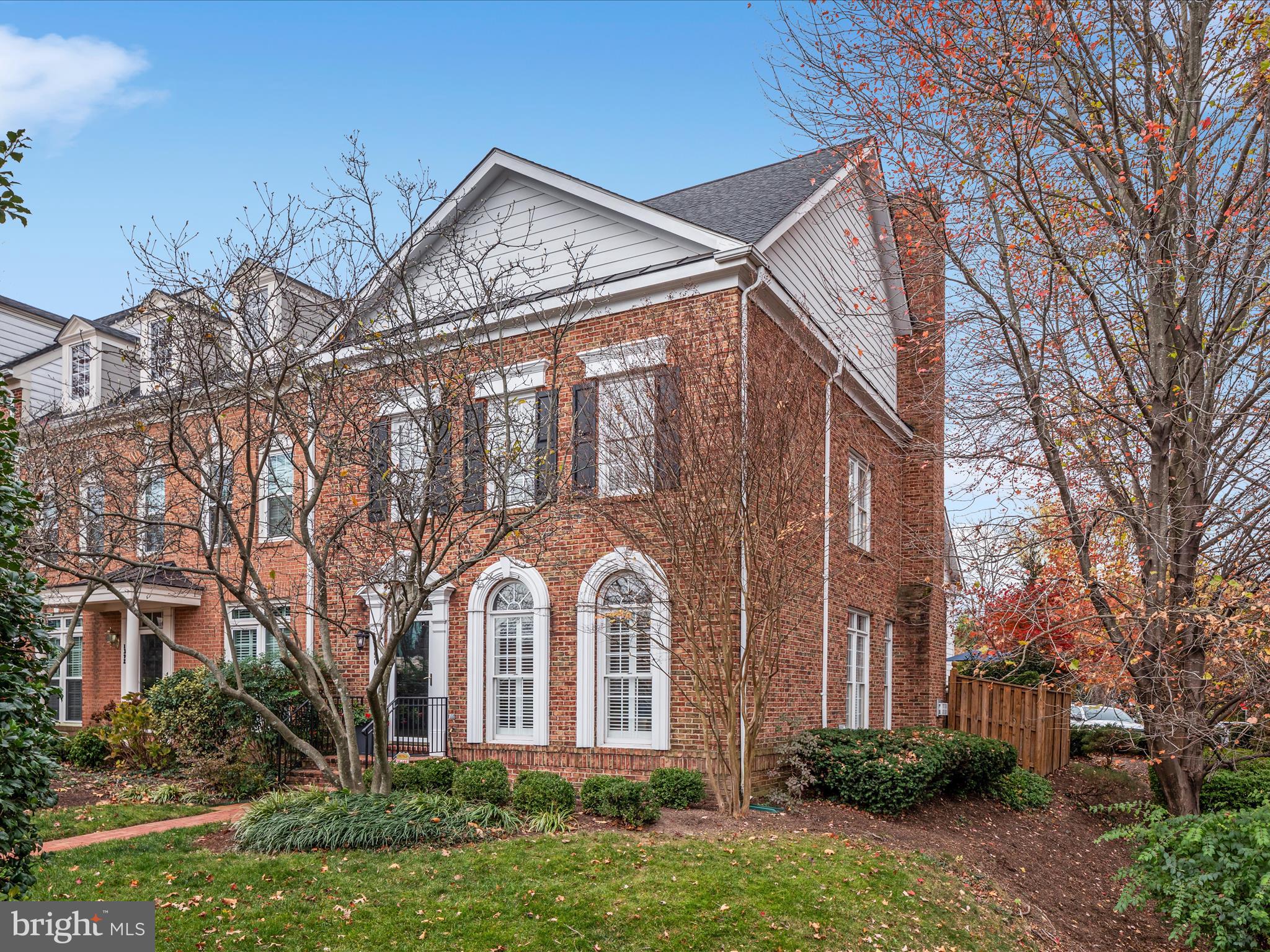 1390 Ingleside Avenue McLean, VA 22101 - Photo 4 of 52 2E6A8099_1390 Ingleside Ave - Absolute Altitude -